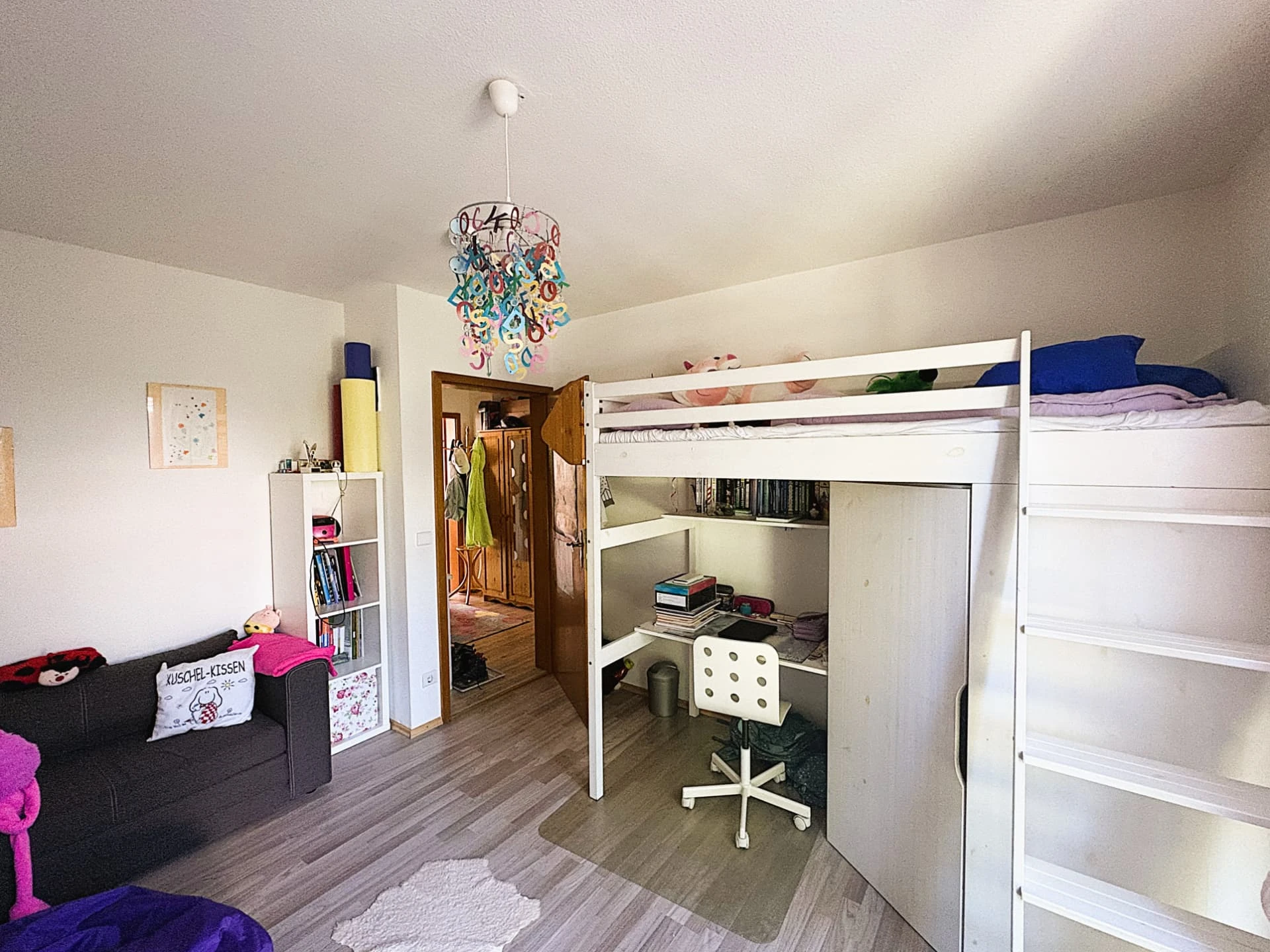 Lower-ground-floor room used as a children’s room per source